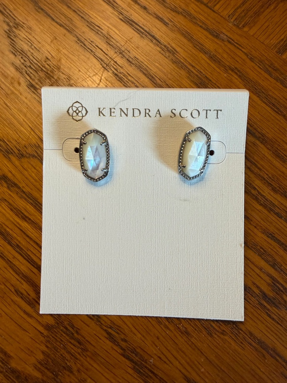 Kendra Scott Iridescent White Opal Elle Silver Stud Earrings